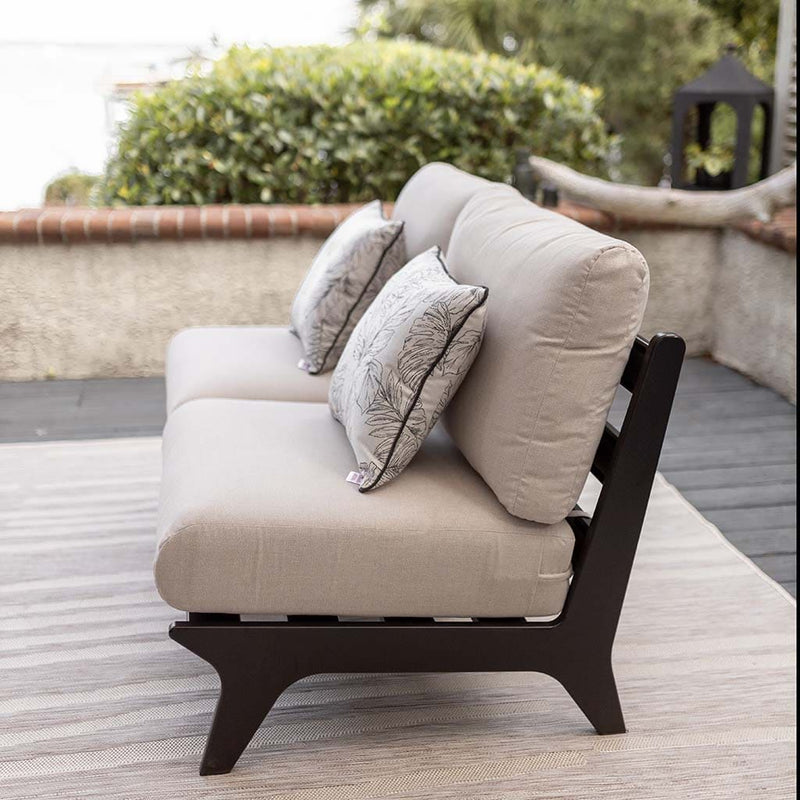 Hartley Love Seat by Berlin Gardens